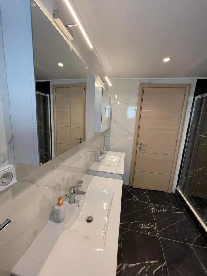 Allagiannis Group Apartments Markópoulon Екстериор снимка