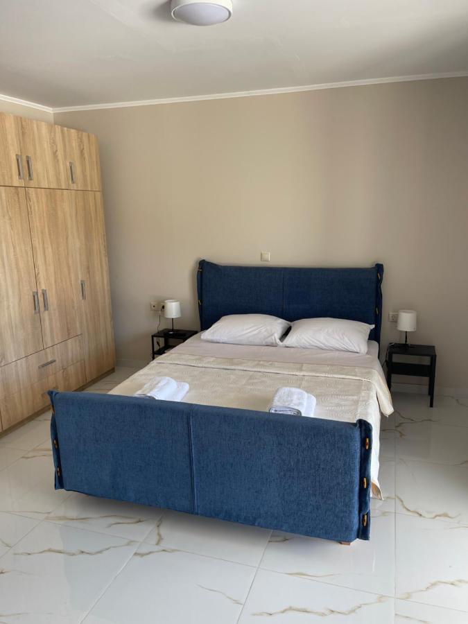 Allagiannis Group Apartments Markópoulon Екстериор снимка