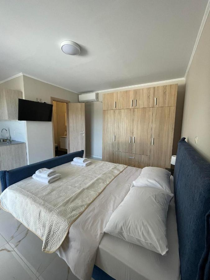 Allagiannis Group Apartments Markópoulon Екстериор снимка