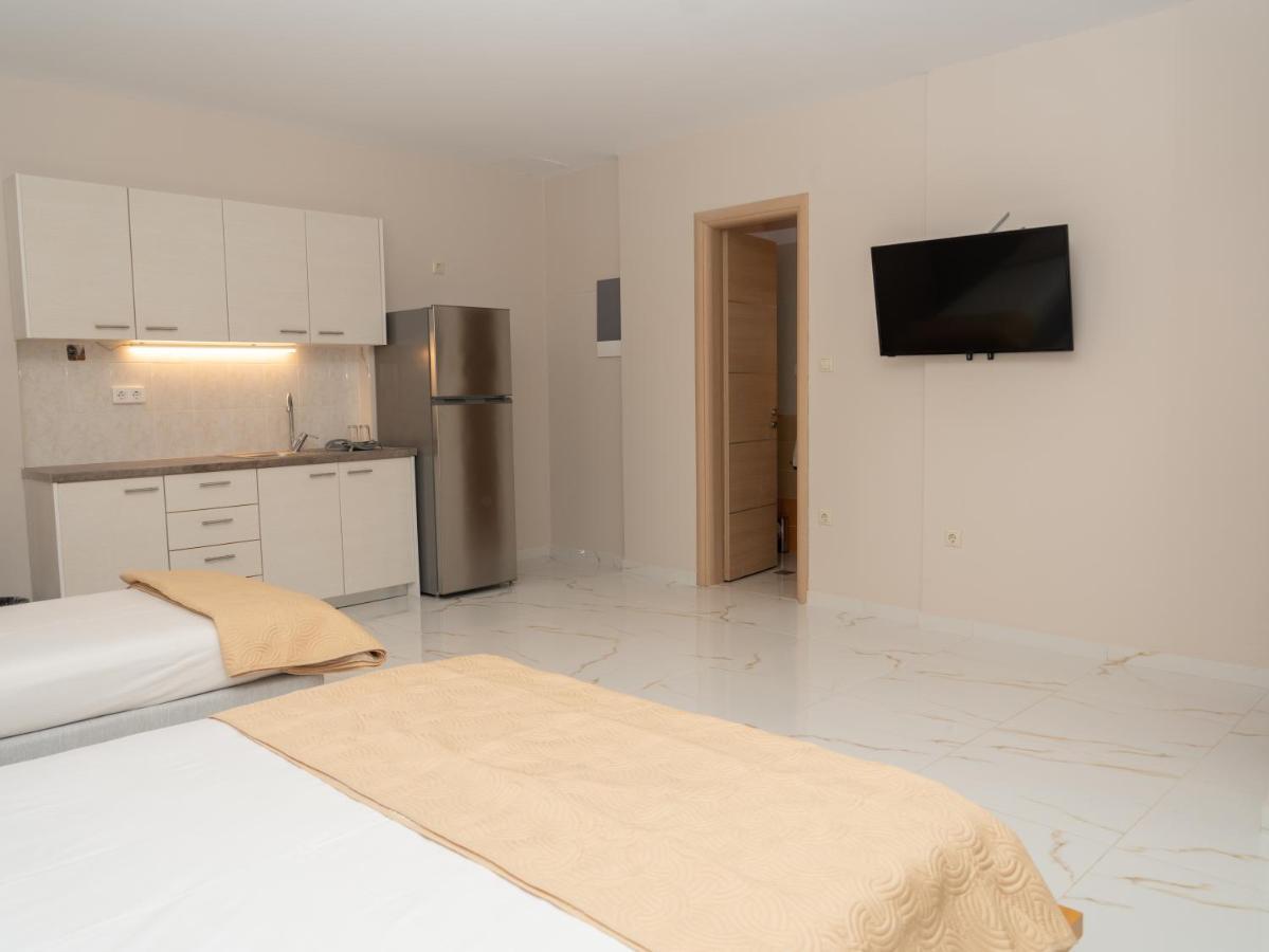 Allagiannis Group Apartments Markópoulon Екстериор снимка